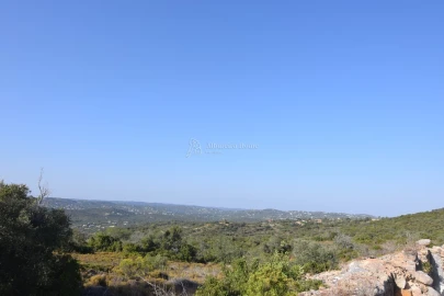 Terreno para Venda em Santa Barbara de Nexe