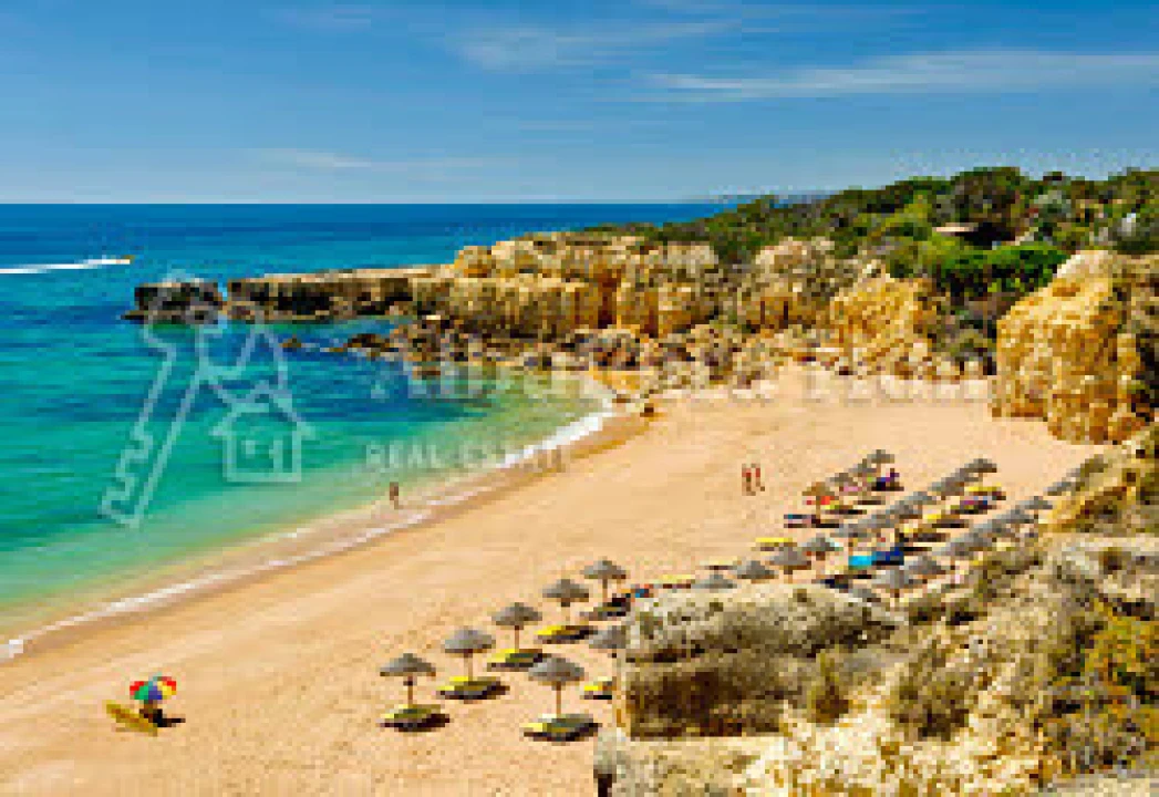 Prédio para Venda em Albufeira e Olhos de Água Foto 15