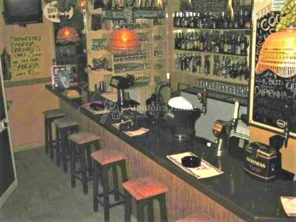 Prédio para Venda em Albufeira e Olhos de Água Foto 3