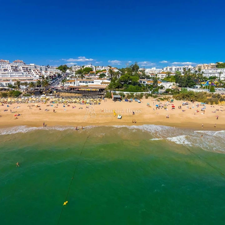Moradia T4 para Venda em Albufeira e Olhos de Água Foto 15
