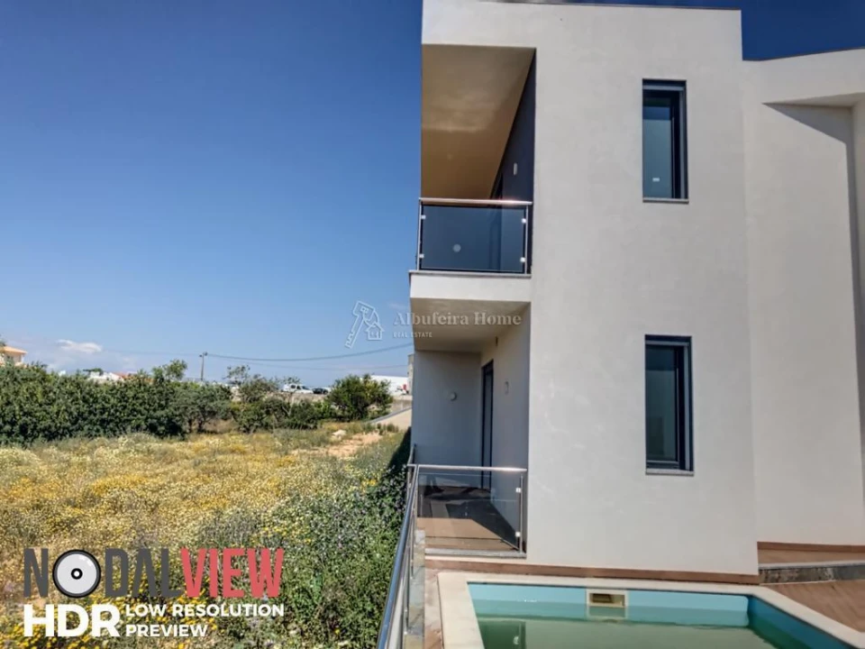 Moradia T4 para Venda em Albufeira e Olhos de Água Foto 10