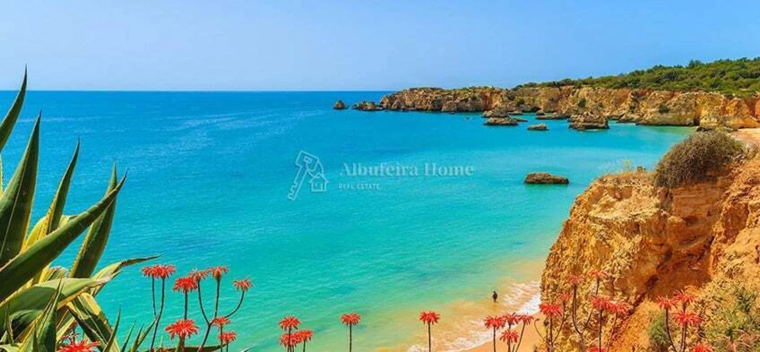Moradia T4 para Venda em Albufeira e Olhos de Água Foto 14