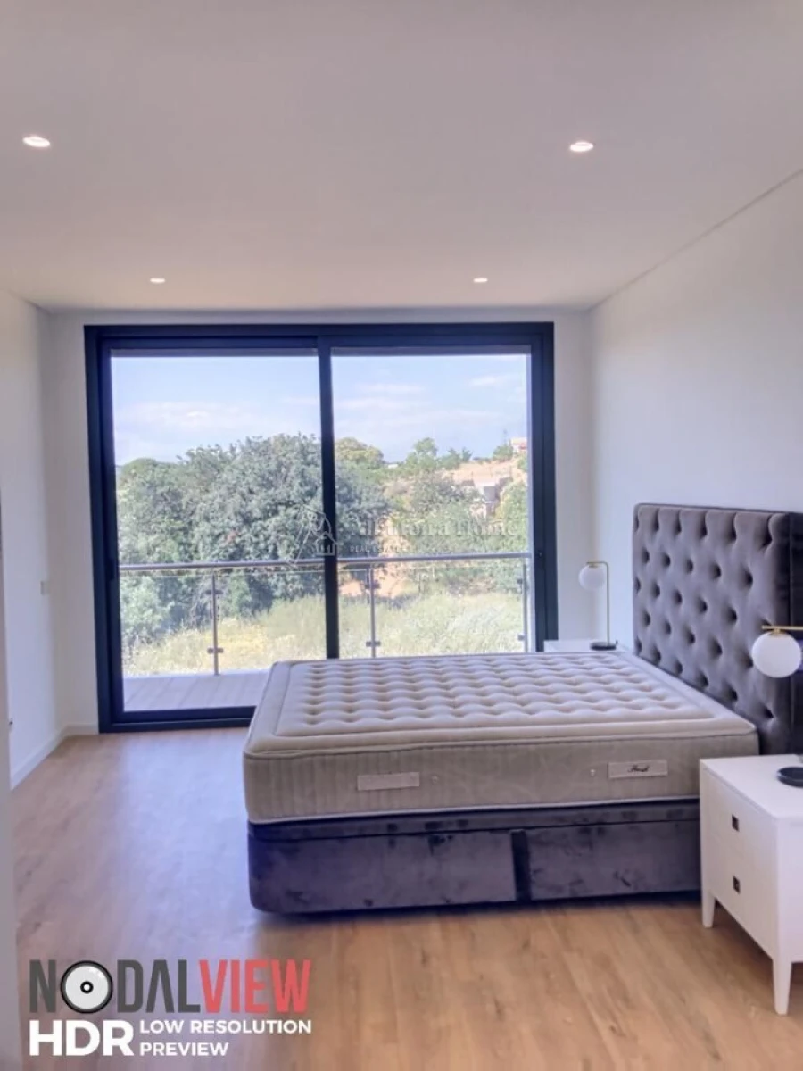 Moradia T4 para Venda em Albufeira e Olhos de Água Foto 4