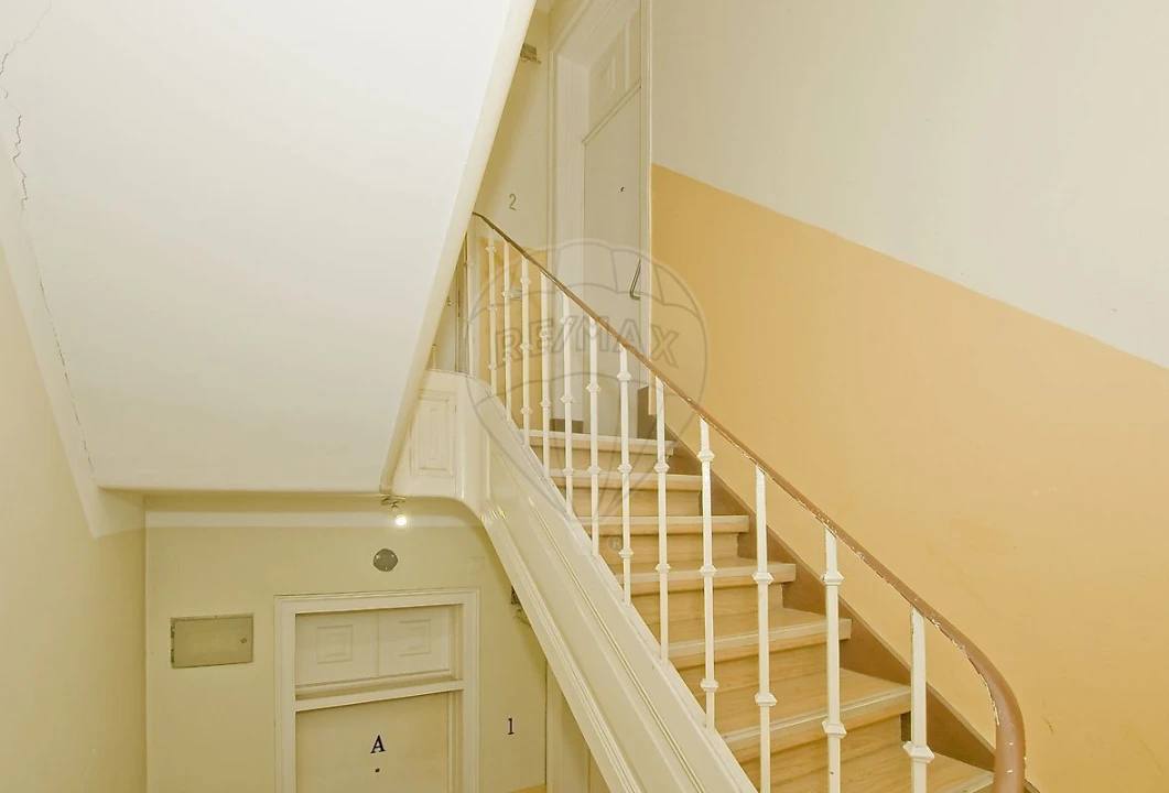 Prédio para Venda em Santo António Foto 10