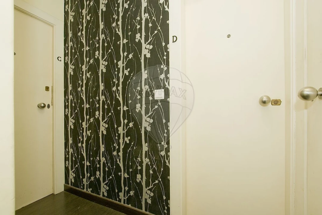 Prédio para Venda em Santo António Foto 13