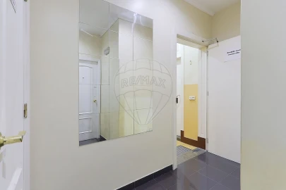 Prédio para Venda em Santo António