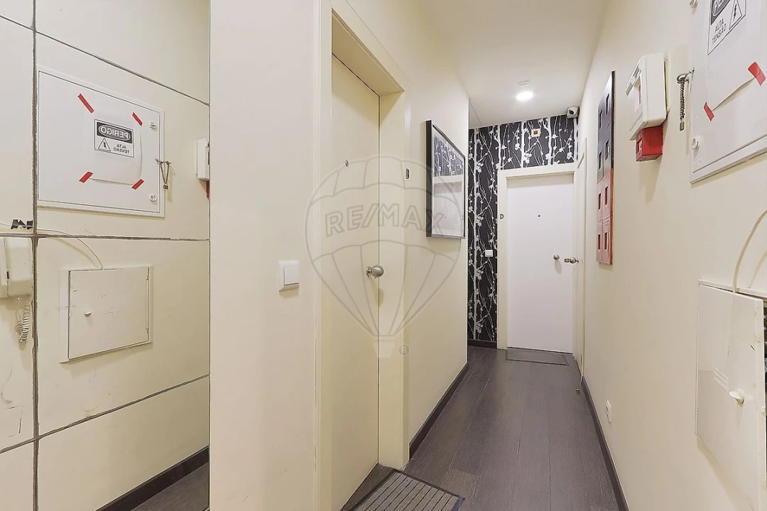 Prédio para Venda em Santo António Foto 12