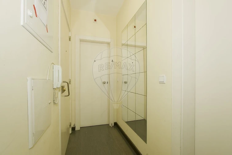 Prédio para Venda em Santo António Foto 19