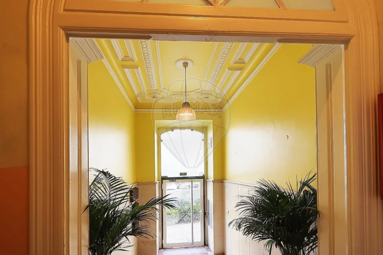 Prédio para Venda em Santo António Foto 6