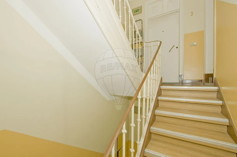 Prédio para Venda em Santo António Foto 16