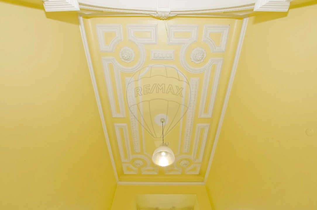 Prédio para Venda em Santo António Foto 5