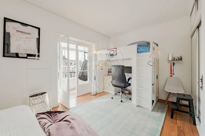 Apartamento T6 para Venda em Alvalade