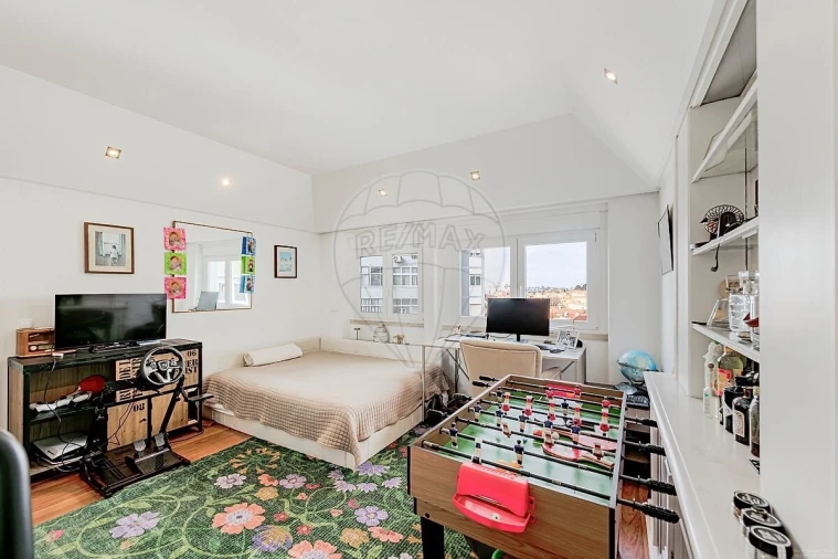 Apartamento T6 para Venda em Alvalade Foto 27