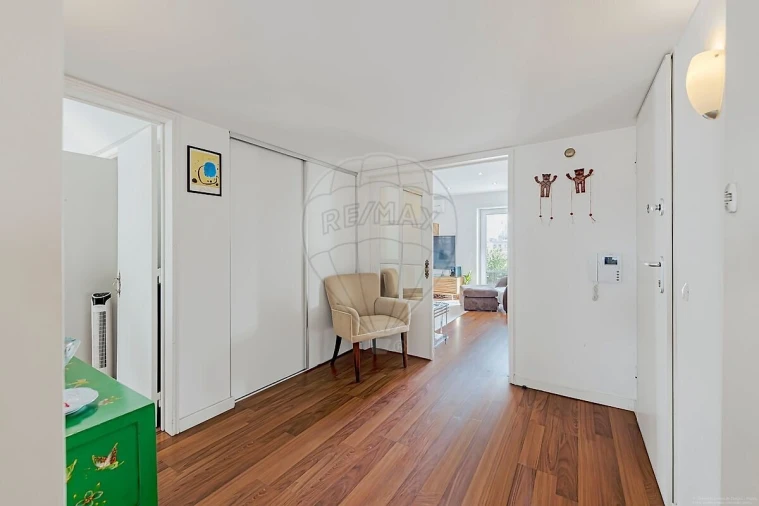 Apartamento T6 para Venda em Alvalade Foto 11
