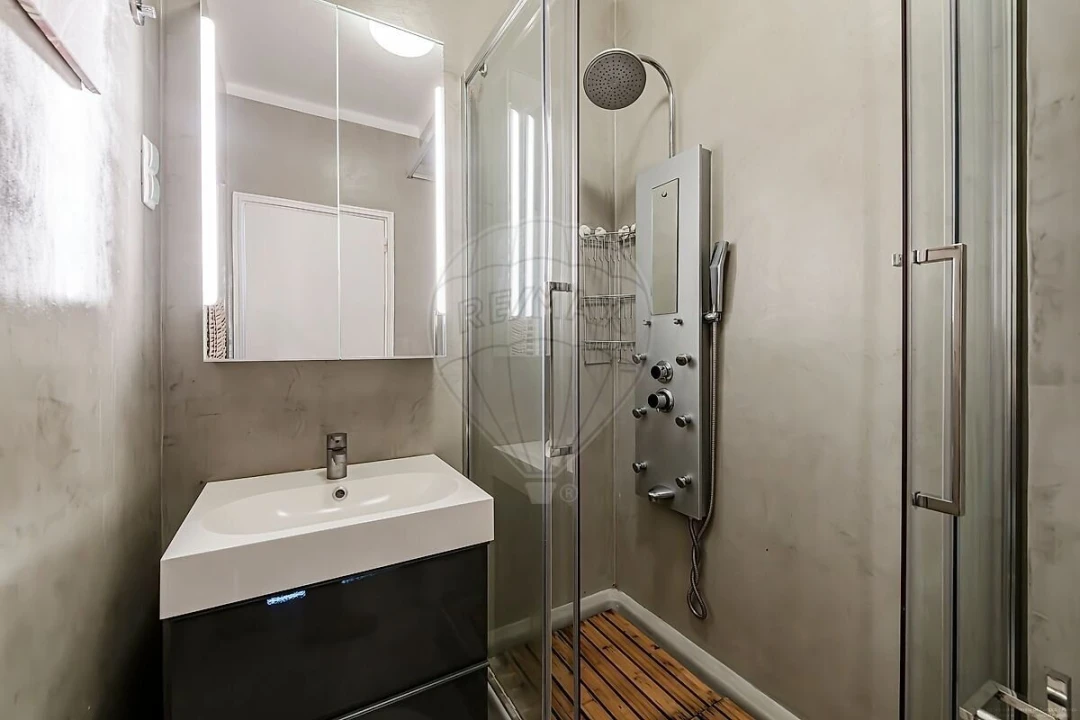 Apartamento T6 para Venda em Alvalade Foto 30
