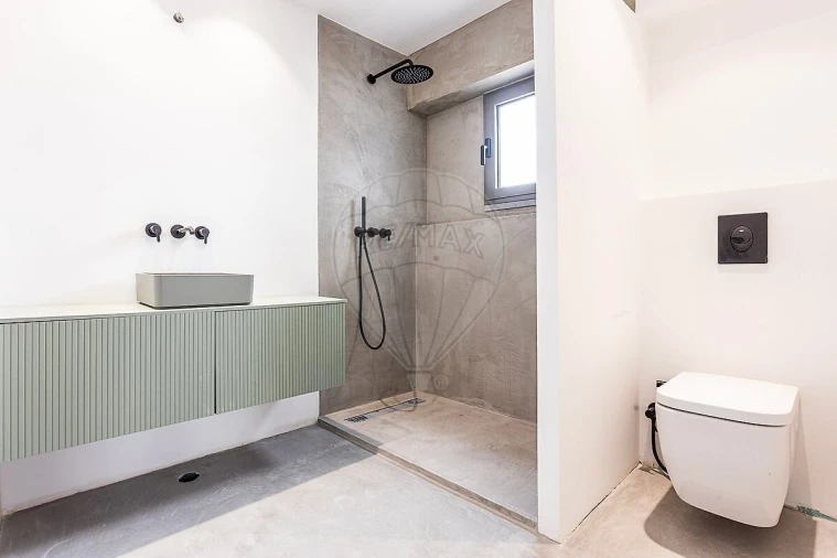 Apartamento T4 para Venda em Corroios Foto 13