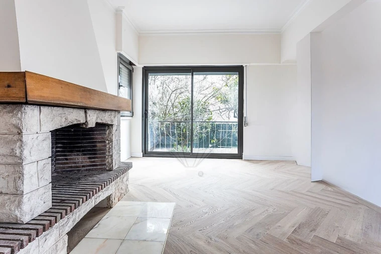 Apartamento T4 para Venda em Corroios Foto 3