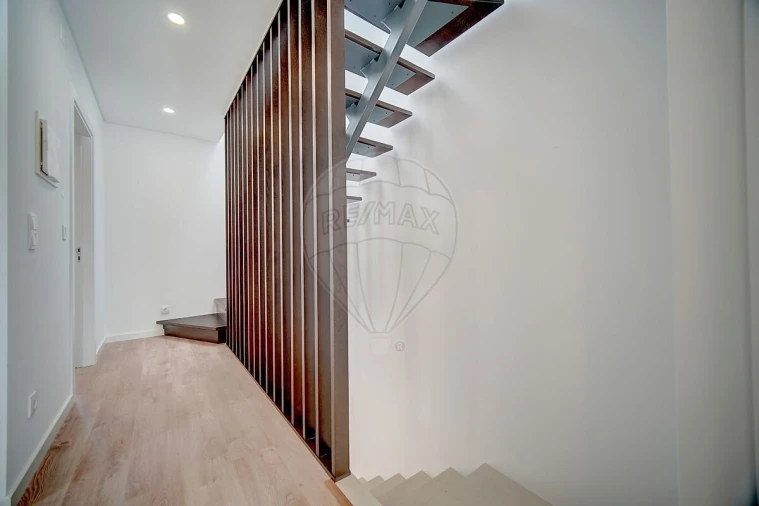 Moradia T2 para Venda em São Domingos de Rana Foto 25