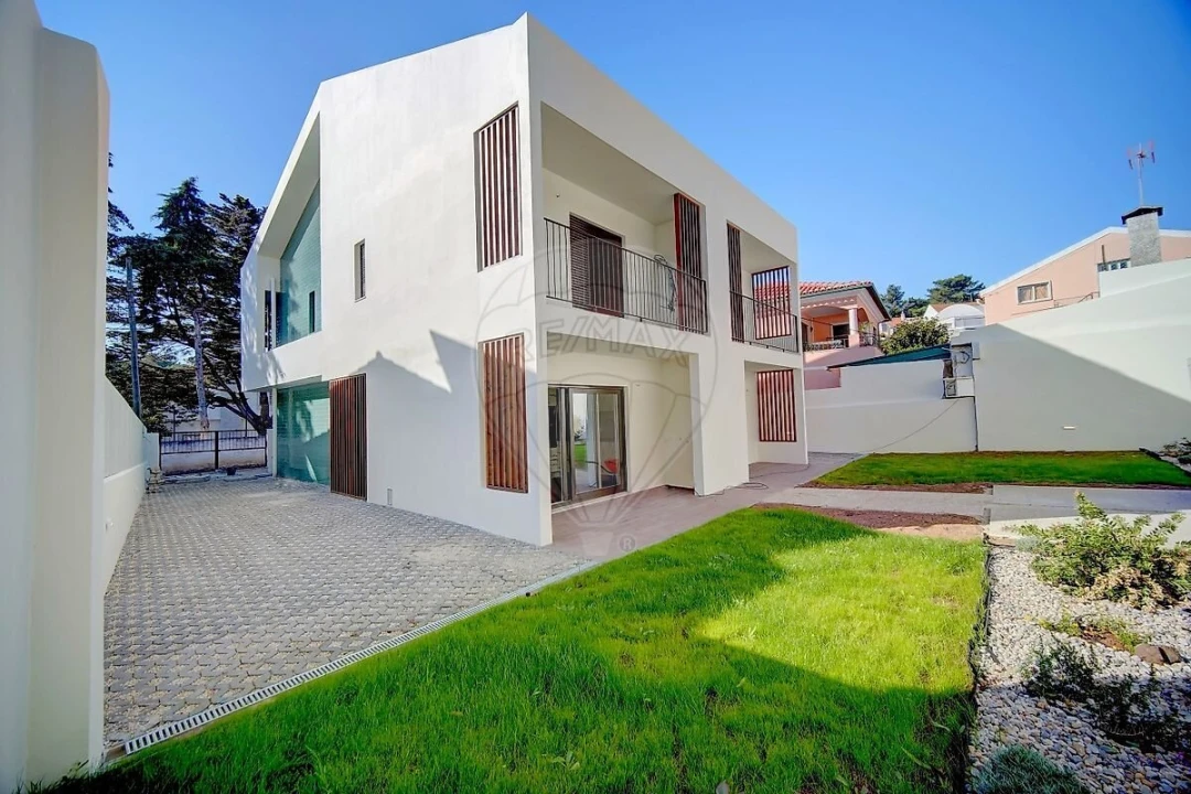 Moradia T2 para Venda em São Domingos de Rana Foto 2