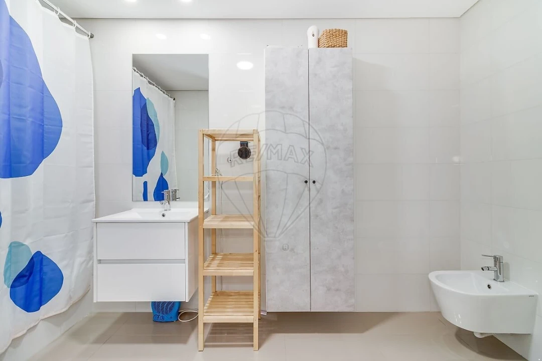 Apartamento T2 para Venda em Venteira Foto 12