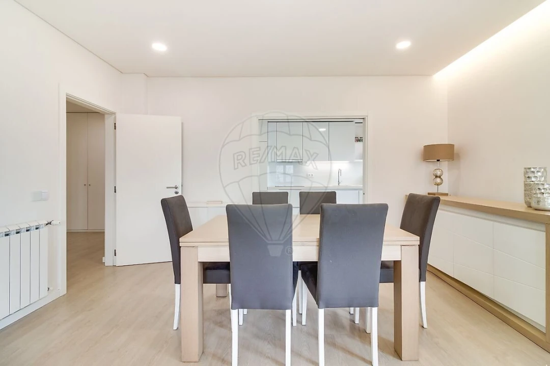 Apartamento T2 para Venda em Venteira Foto 5