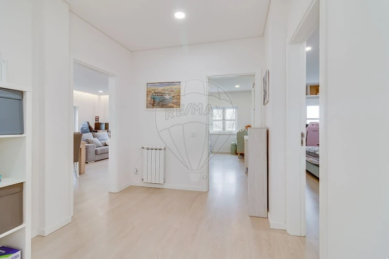 Apartamento T2 para Venda em Venteira Foto 13