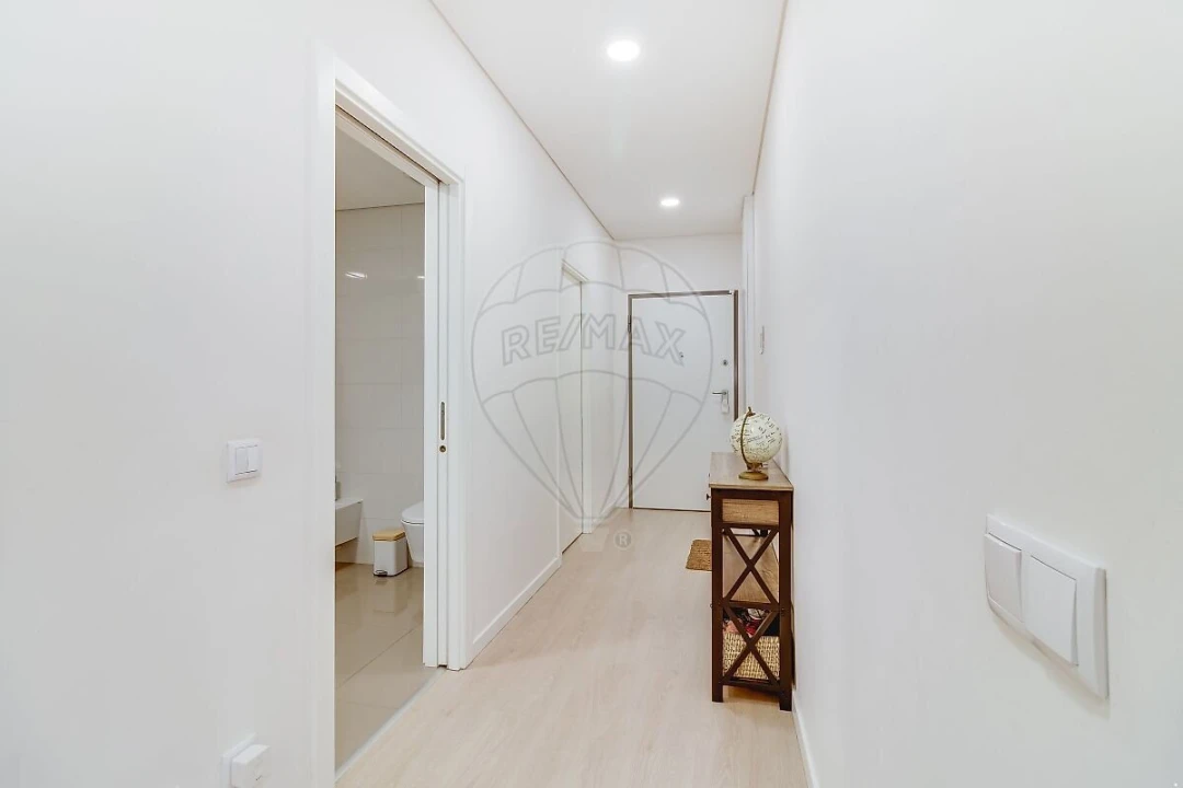 Apartamento T2 para Venda em Venteira Foto 10