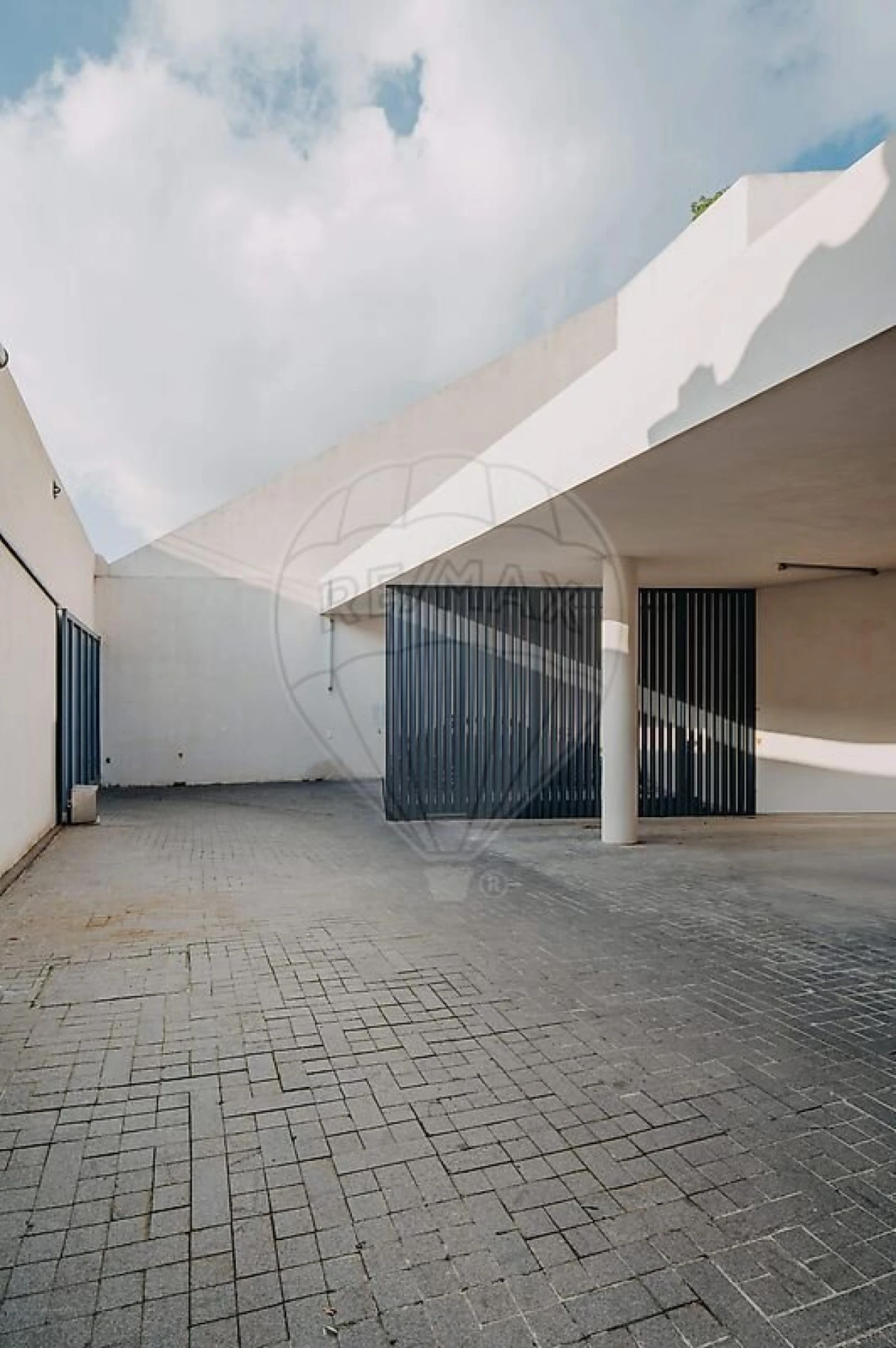 Apartamento T1 para Venda em Santo António Foto 3
