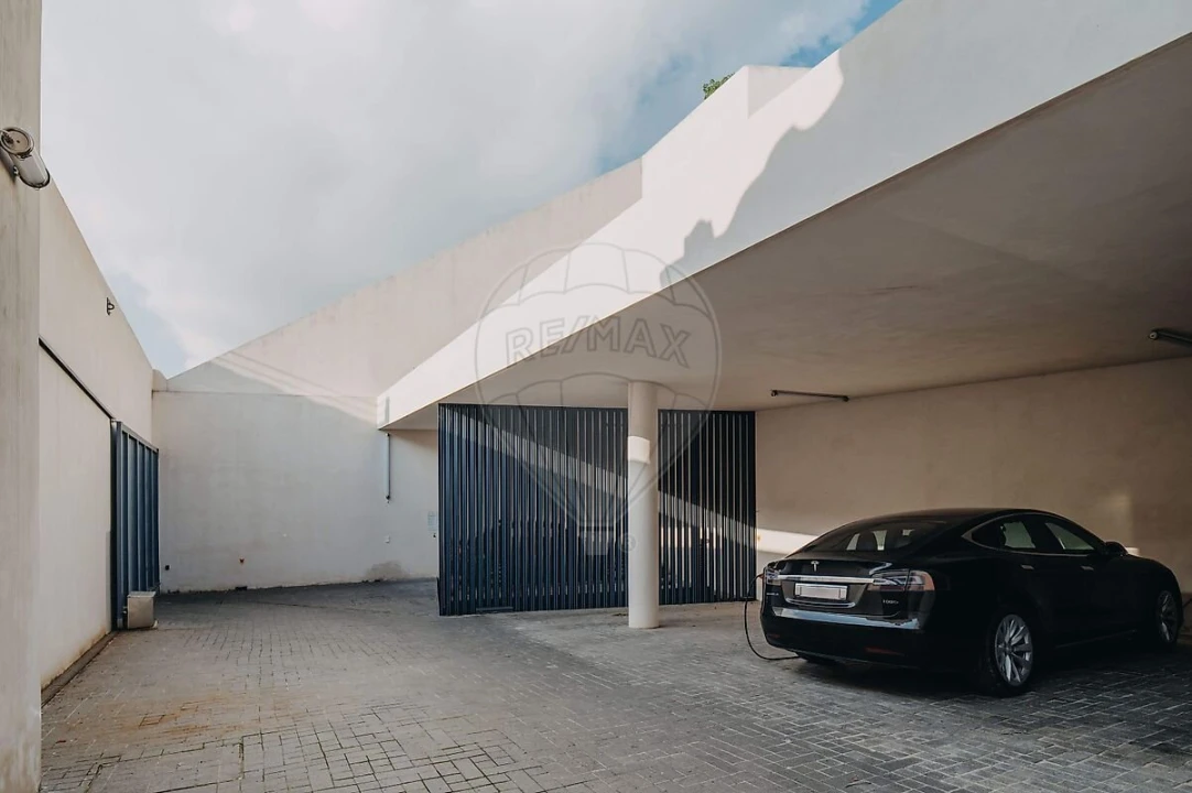 Apartamento T1 para Venda em Santo António Foto 4