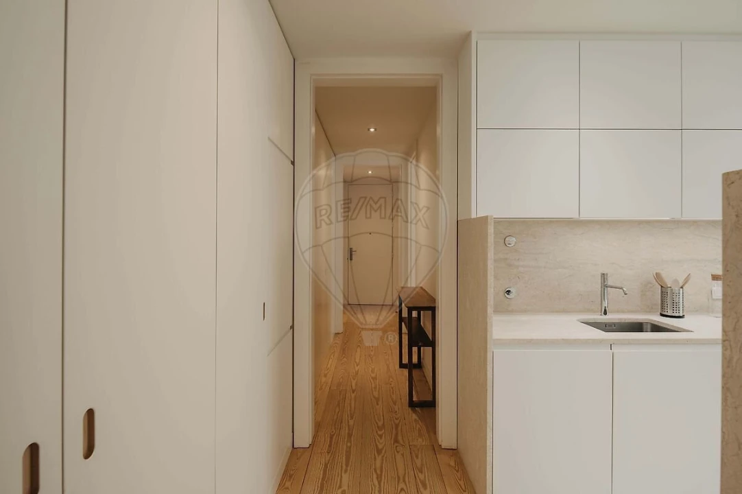Apartamento T1 para Venda em Santo António Foto 5