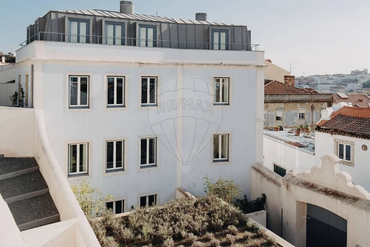 Apartamento T1 para Venda em Santo António Foto 15
