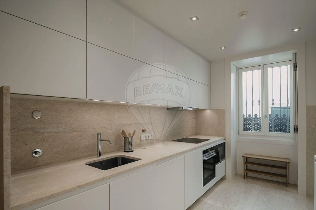 Apartamento T1 para Venda em Santo António Foto 8