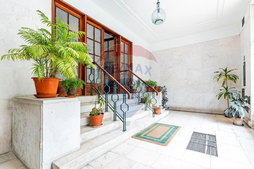 Prédio para Venda em Areeiro Foto 3