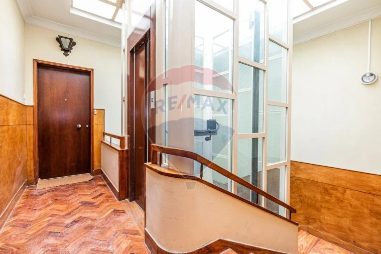 Prédio para Venda em Areeiro Foto 4