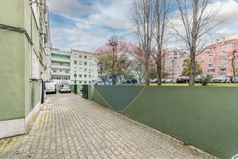 Prédio para Venda em Areeiro Foto 7