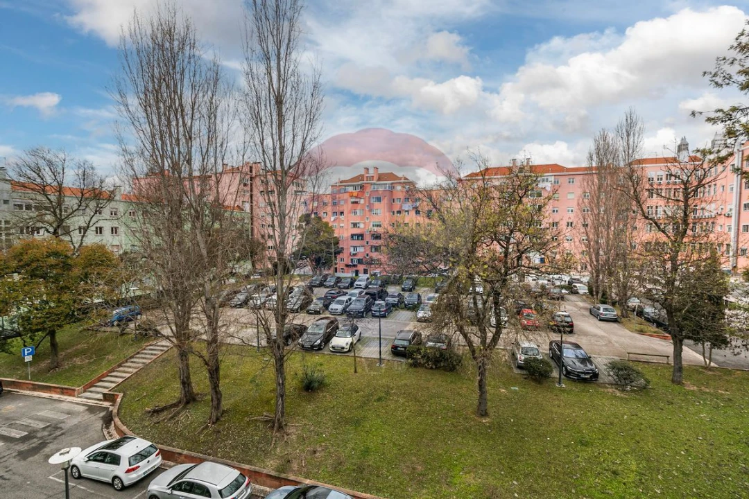 Prédio para Venda em Areeiro Foto 8