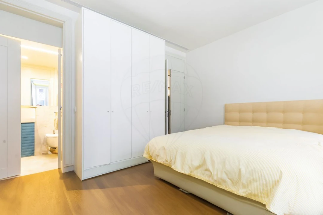 Apartamento T2 para Venda em Arroios Foto 16