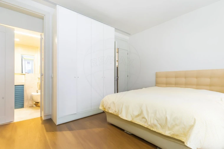 Apartamento T2 para Venda em Arroios Foto 16