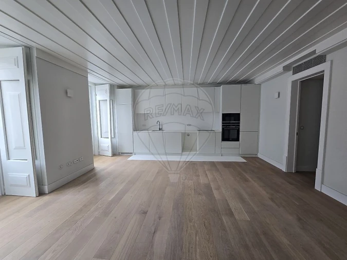 Apartamento T2 para Venda em Misericórdia Foto 4
