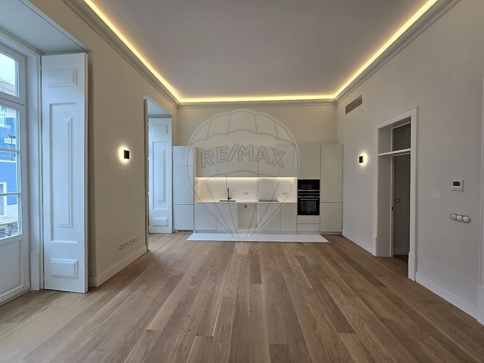 Apartamento T2 para Venda em Misericórdia Foto 2