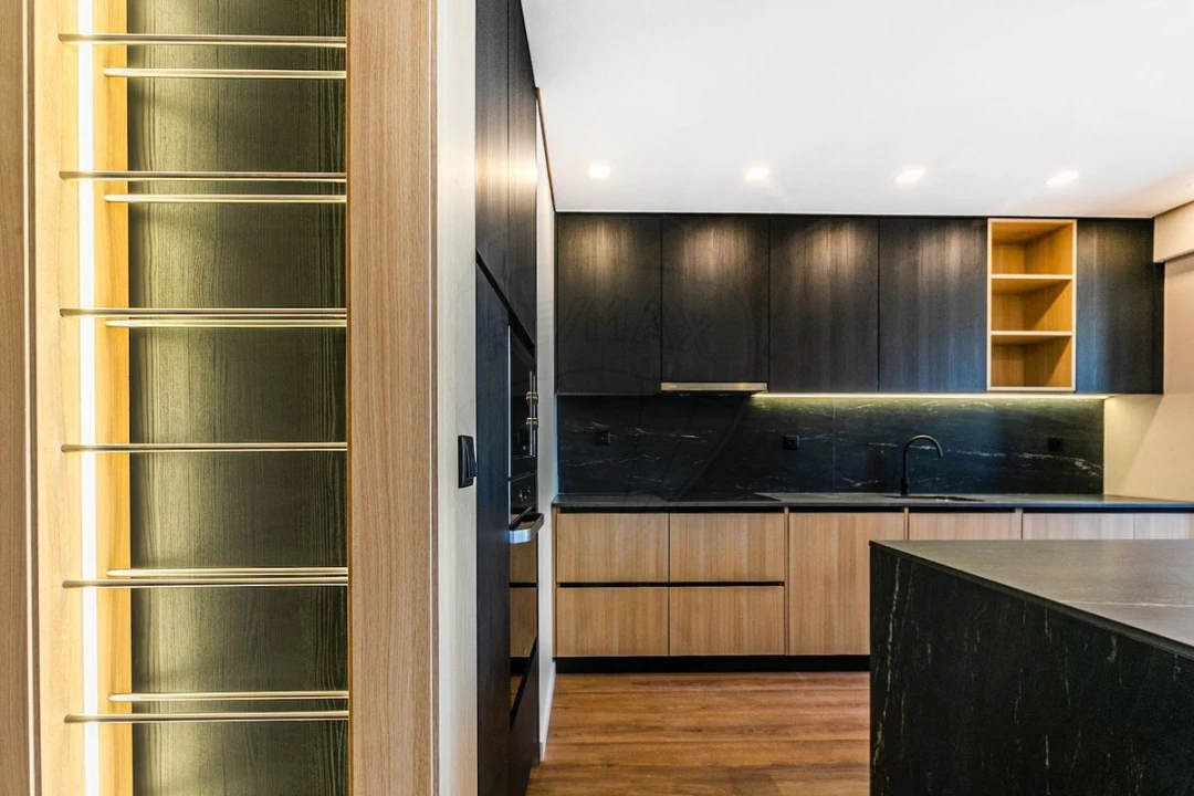 Apartamento T2 para Venda em Areeiro Foto 6