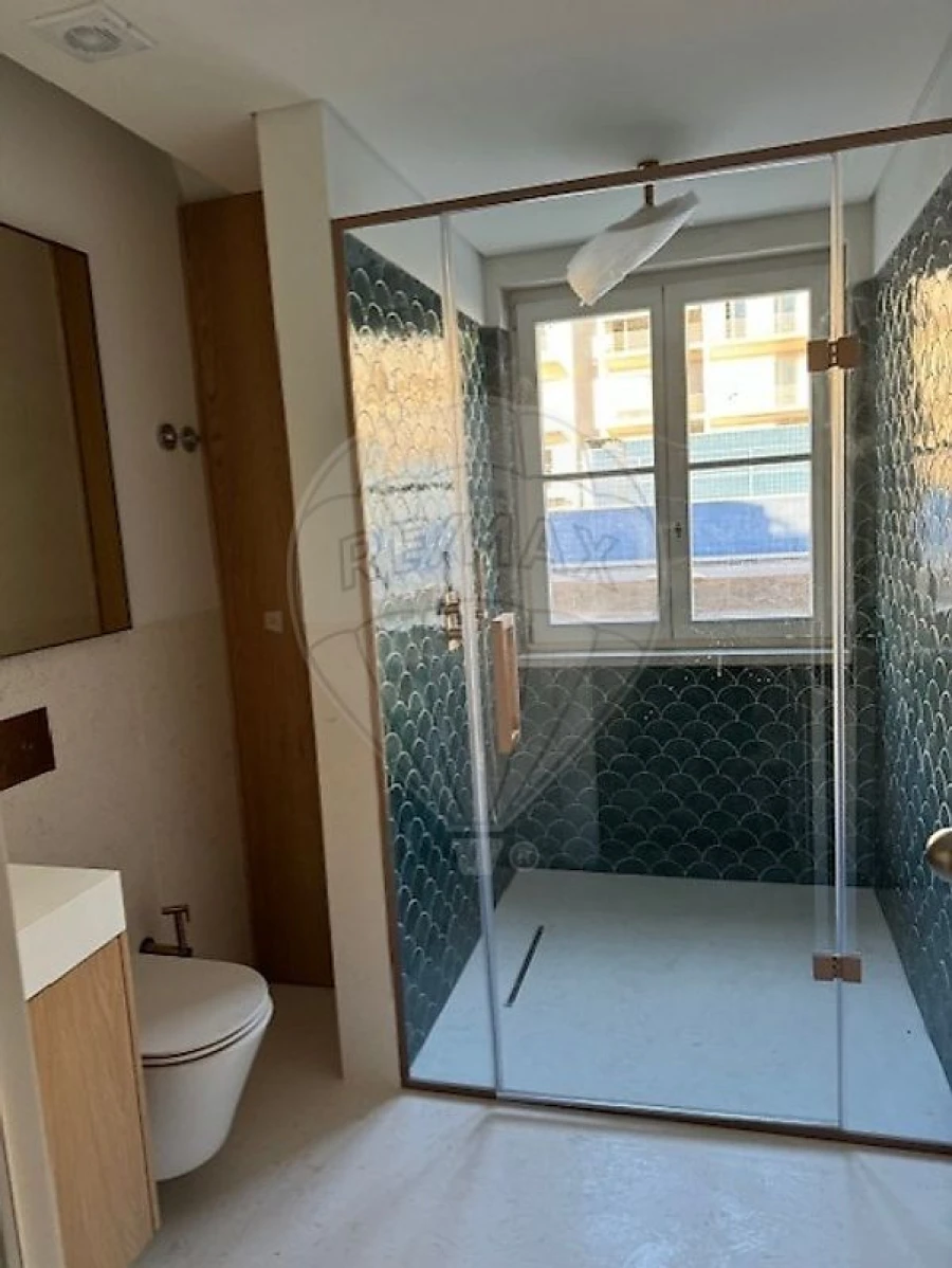 Apartamento T2 para Venda em Misericórdia Foto 6