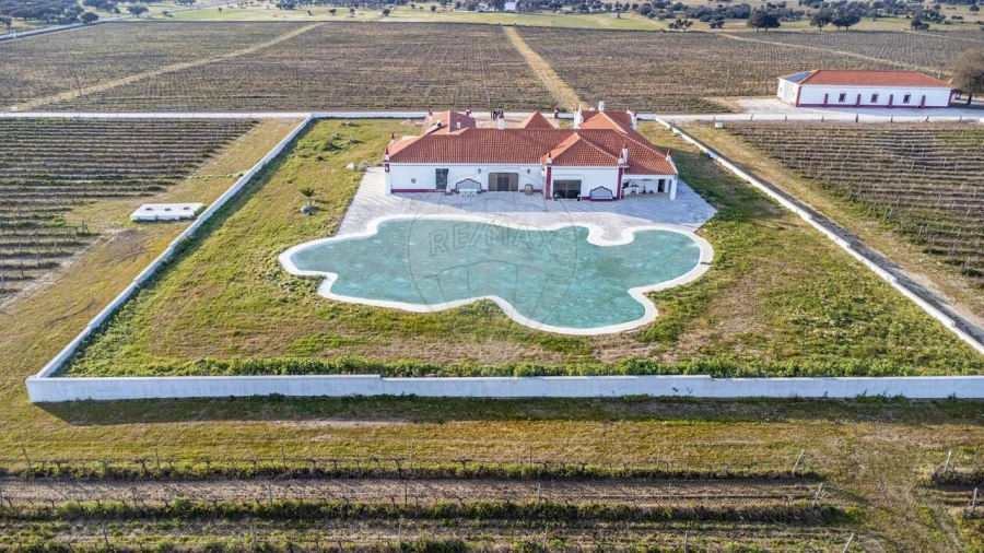 Quinta T6 para Venda em Redondo Foto 39