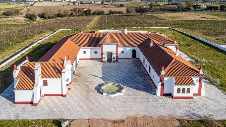 Quinta T6 para Venda em Redondo Foto 32