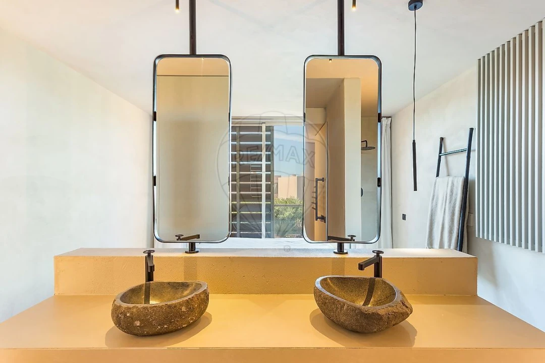 Moradia T3 para Venda em Guia Foto 36