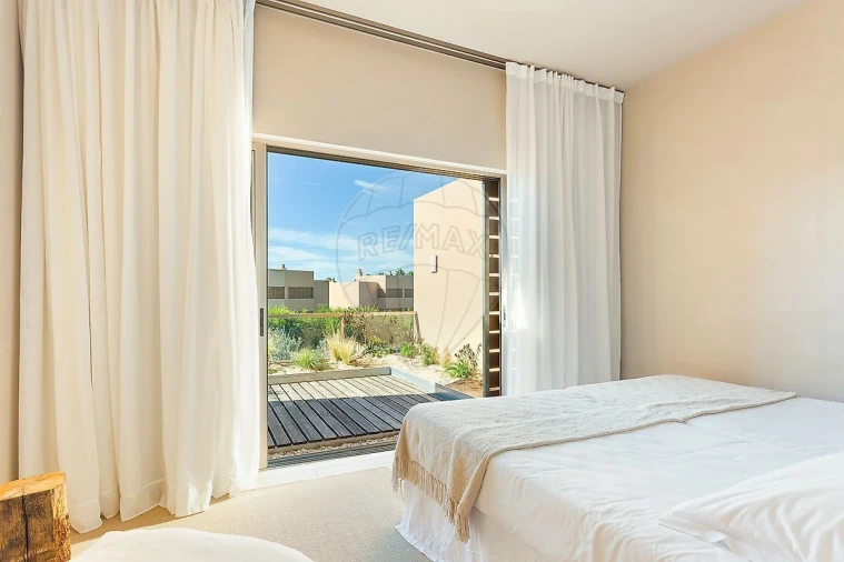 Moradia T3 para Venda em Guia Foto 42