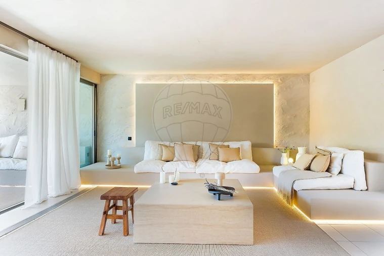 Moradia T3 para Venda em Guia Foto 6