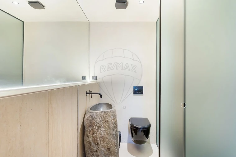 Moradia T3 para Venda em Guia Foto 25