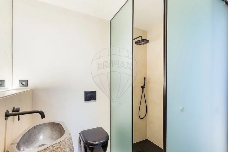 Moradia T3 para Venda em Guia Foto 26