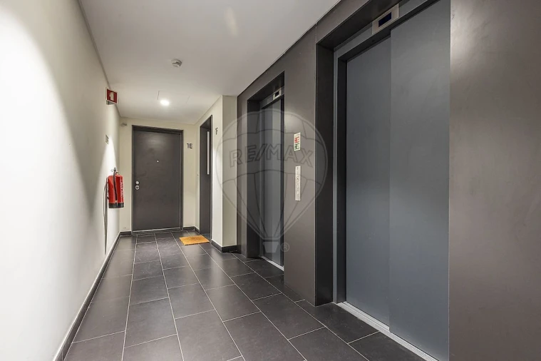 Apartamento T3 para Venda em São Vicente Foto 32